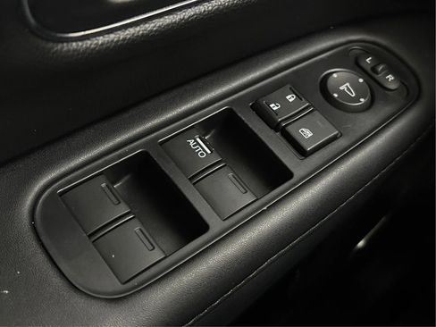 Used 2019 Honda HR-V EX-L image 41