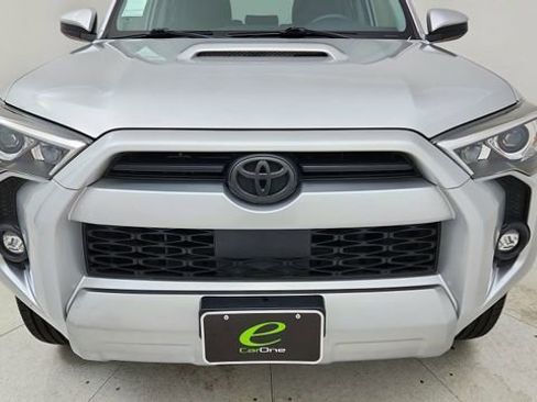 Used 2022 Toyota 4Runner TRD Off-Road image 8