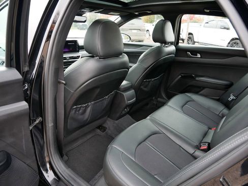 Used 2023 Kia K5 GT-Line image 11