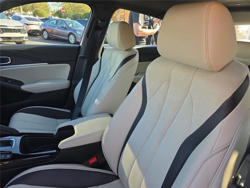 Used 2023 Acura Integra A-Spec image 13