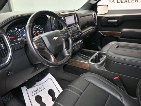 Used 2021 Chevrolet Silverado 1500 High Country w/ Technology Package AWD/4WD image 18
