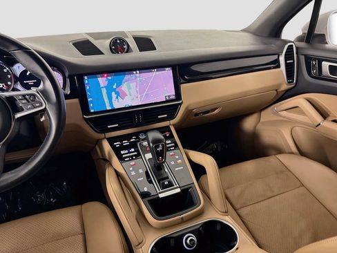 Used 2019 Porsche Cayenne AWD/4WD image 23