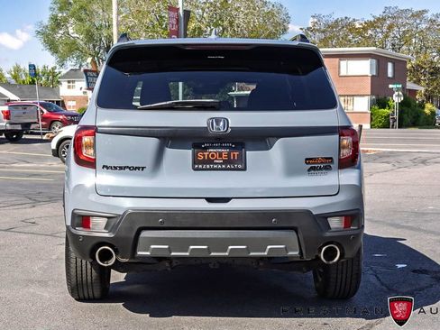 Used 2023 Honda Passport TrailSport image 17