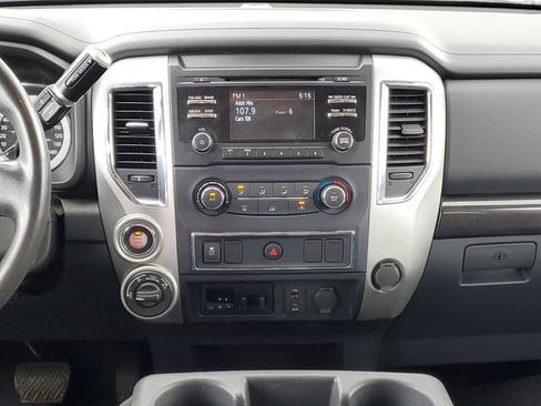 Used 2017 Nissan Titan SV AWD/4WD image 29
