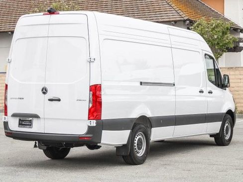 New 2025 Mercedes-Benz Sprinter 2500 image 8