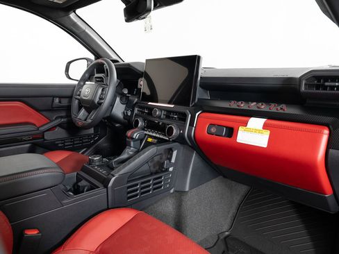 Used 2025 Toyota 4Runner TRD Pro AWD/4WD image 32