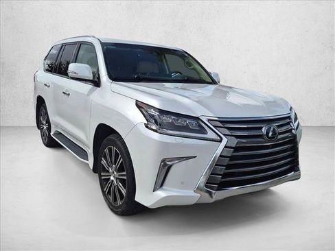 Used 2018 Lexus LX 570 4WD w/ Luxury Package image 3