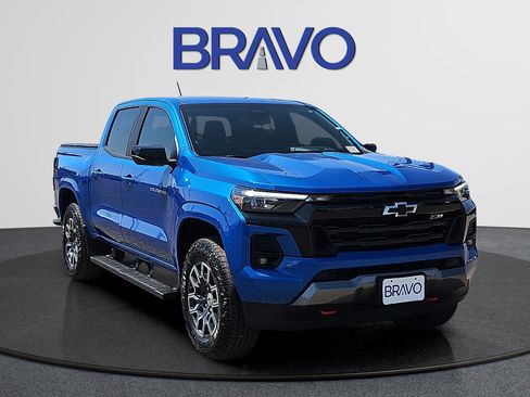 Used 2024 Chevrolet Colorado Z71 w/ Z71 Convenience Package 2 AWD/4WD image 6