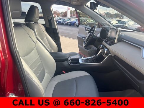 Certified 2019 Toyota RAV4 Limited image 23