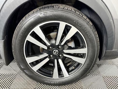 Used 2019 Nissan Kicks SV image 31
