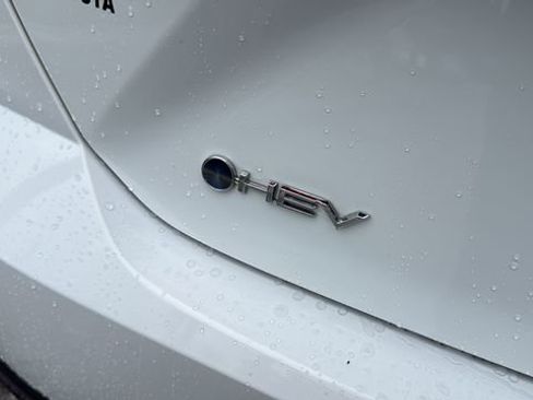 Certified 2025 Toyota Camry LE image 7