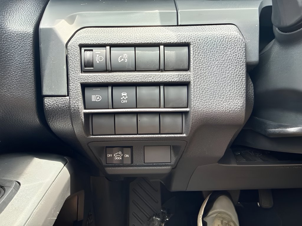 Used 2025 Toyota Tacoma SR RWD image 21