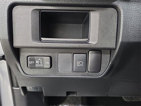 Used 2019 Toyota Tacoma SR5 image 26