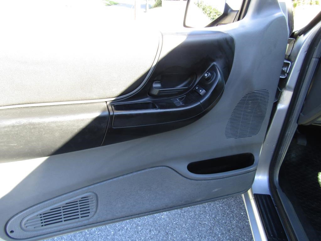 Used 2010 Ford Ranger 4x4 SuperCab image 11