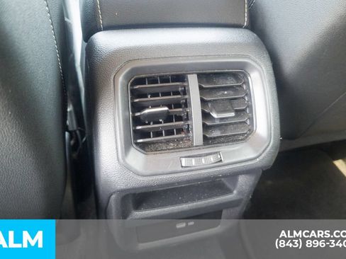 Used 2024 Volkswagen Taos SE FWD image 21