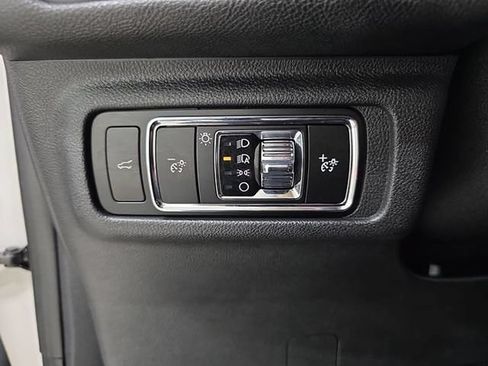 Certified 2023 Lincoln Corsair Reserve w/ Equipment Group 201A AWD/4WD image 22