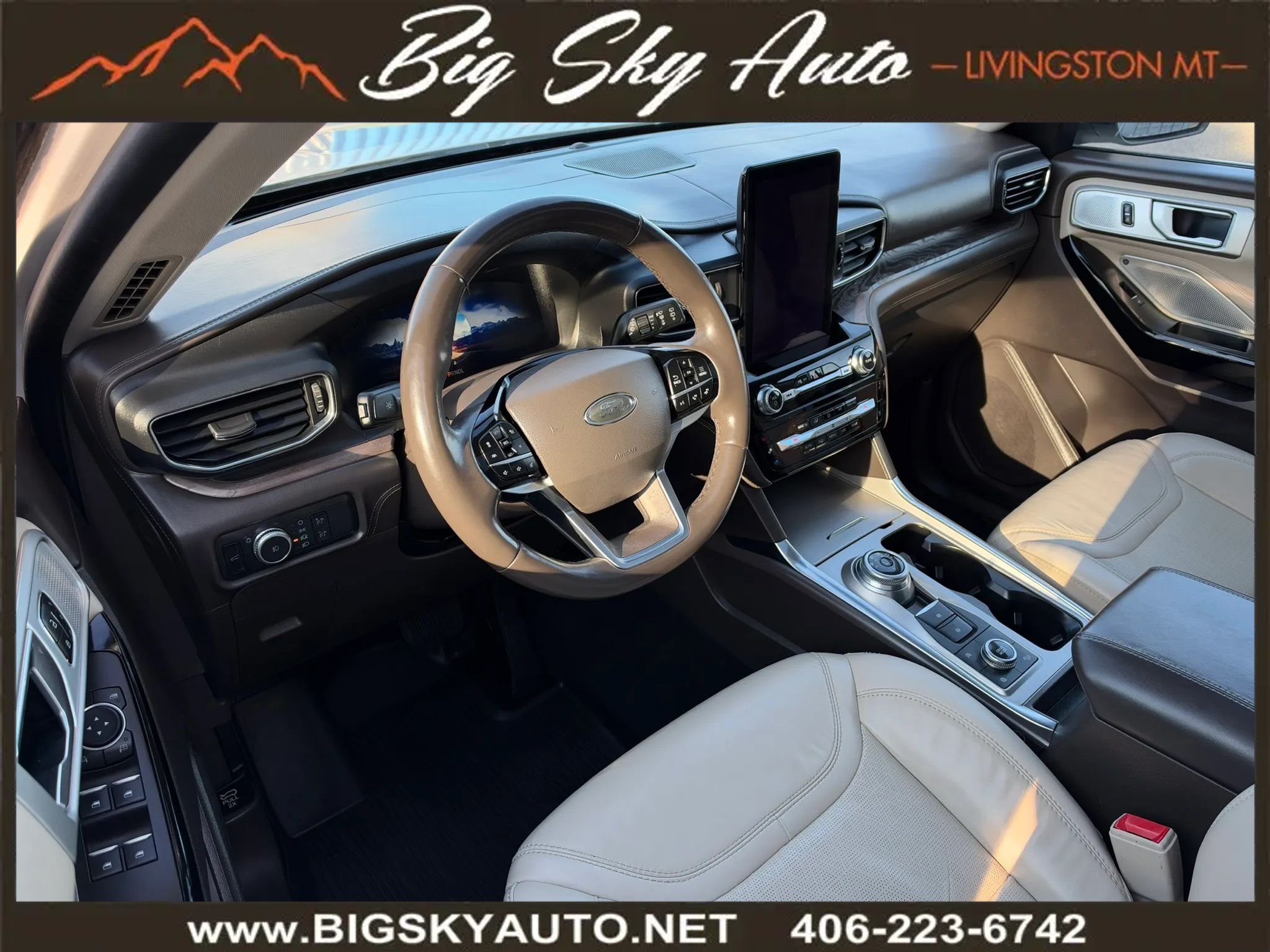 Used 2022 Ford Explorer Platinum w/ Equipment Group 601A AWD/4WD image 13