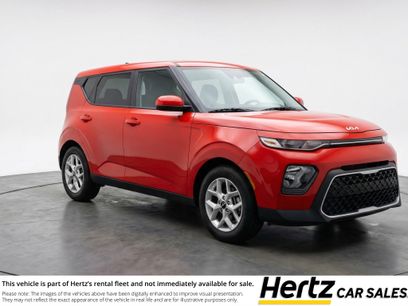 Used 2025 Kia Soul LX w/ LX Technology Package