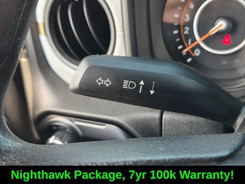 Used 2025 Jeep Gladiator Mojave AWD/4WD image 32