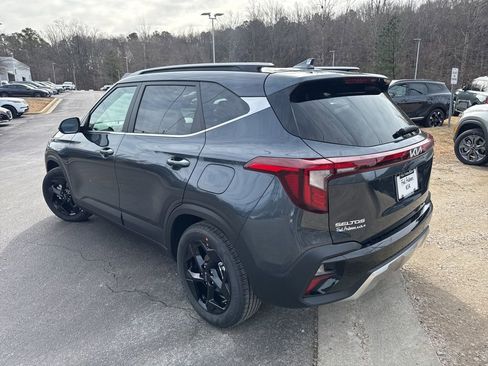 New 2026 Kia Seltos EX image 18