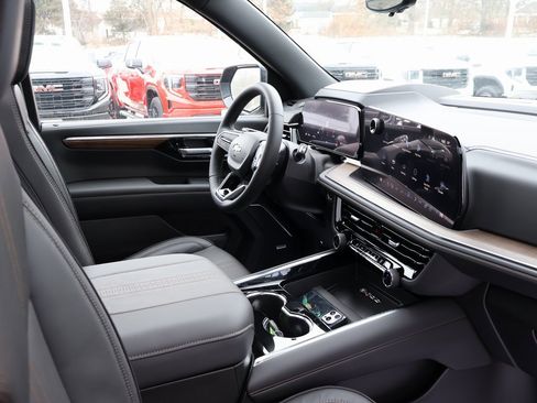 New 2025 Chevrolet Suburban High Country image 47