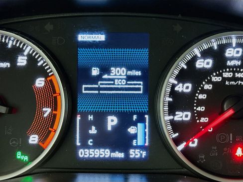 Used 2025 Mitsubishi Eclipse Cross SE image 16