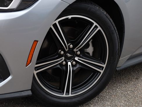 Used 2024 Ford Mustang Premium image 16