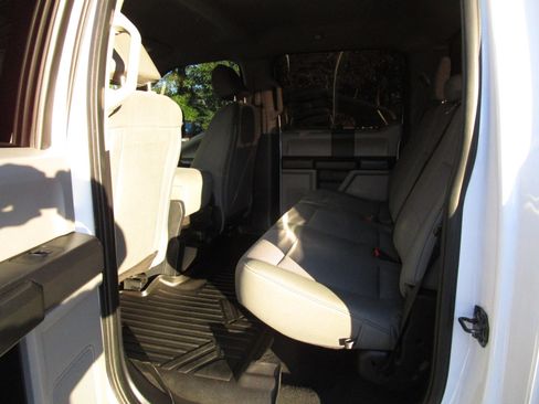 Used 2021 Ford F250 XL w/ STX Appearance Package image 19