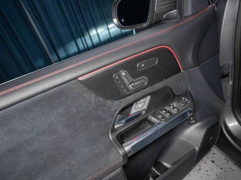 Certified 2025 Mercedes-Benz GLB 35 AMG 4MATIC image 11