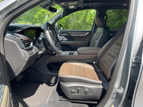 New 2026 GMC Acadia Denali Ultimate image 14