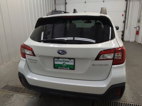 Used 2019 Subaru Outback 2.5i Limited AWD/4WD image 7
