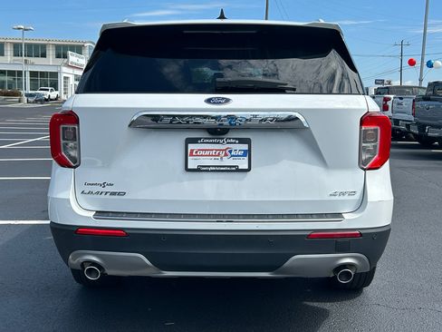 Used 2023 Ford Explorer Limited image 8