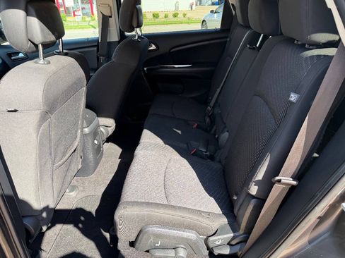Used 2017 Dodge Journey SXT FWD image 13