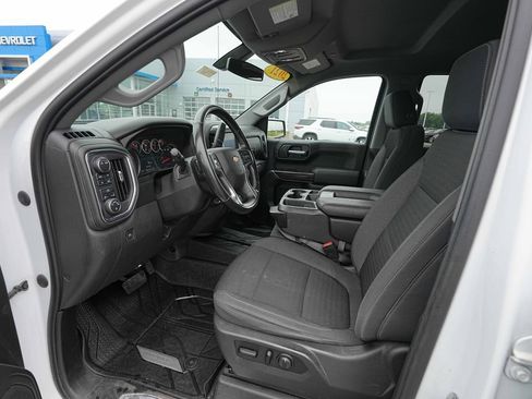 Used 2021 Chevrolet Silverado 1500 LT AWD/4WD image 16