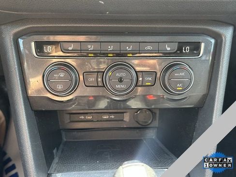 Used 2021 Volkswagen Tiguan SE w/ Panoramic Sunroof Package image 21