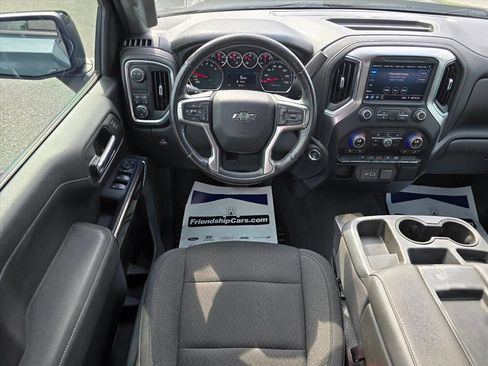 Used 2021 Chevrolet Silverado 1500 RST RWD image 3