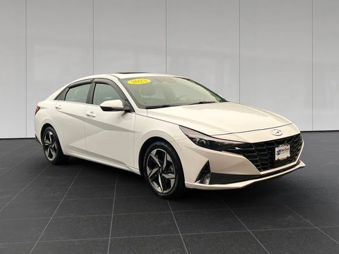 Used 2023 Hyundai Elantra Limited FWD image 7