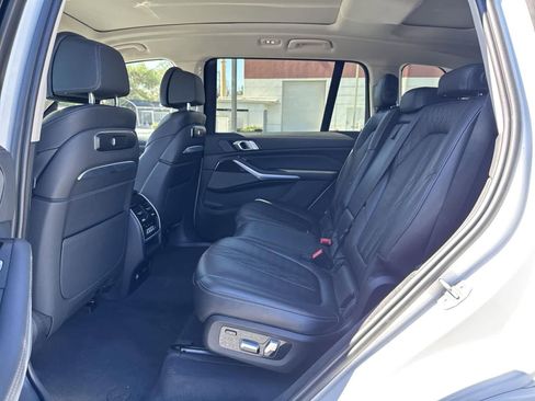 Used 2023 BMW X7 xDrive40i image 27
