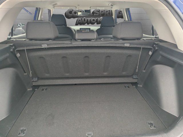 Used 2020 Hyundai Venue SEL FWD image 32