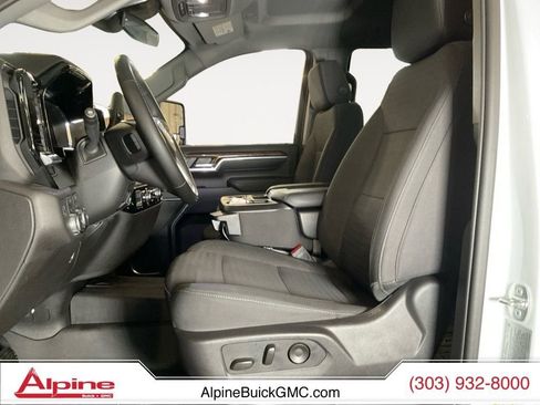 Used 2024 GMC Sierra 2500 SLE AWD/4WD image 9