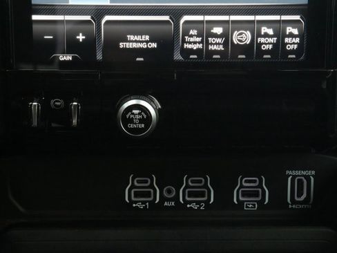 Used 2025 RAM 3500 Limited image 26