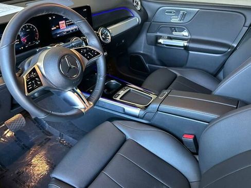 Certified 2025 Mercedes-Benz GLB 250 4MATIC image 10