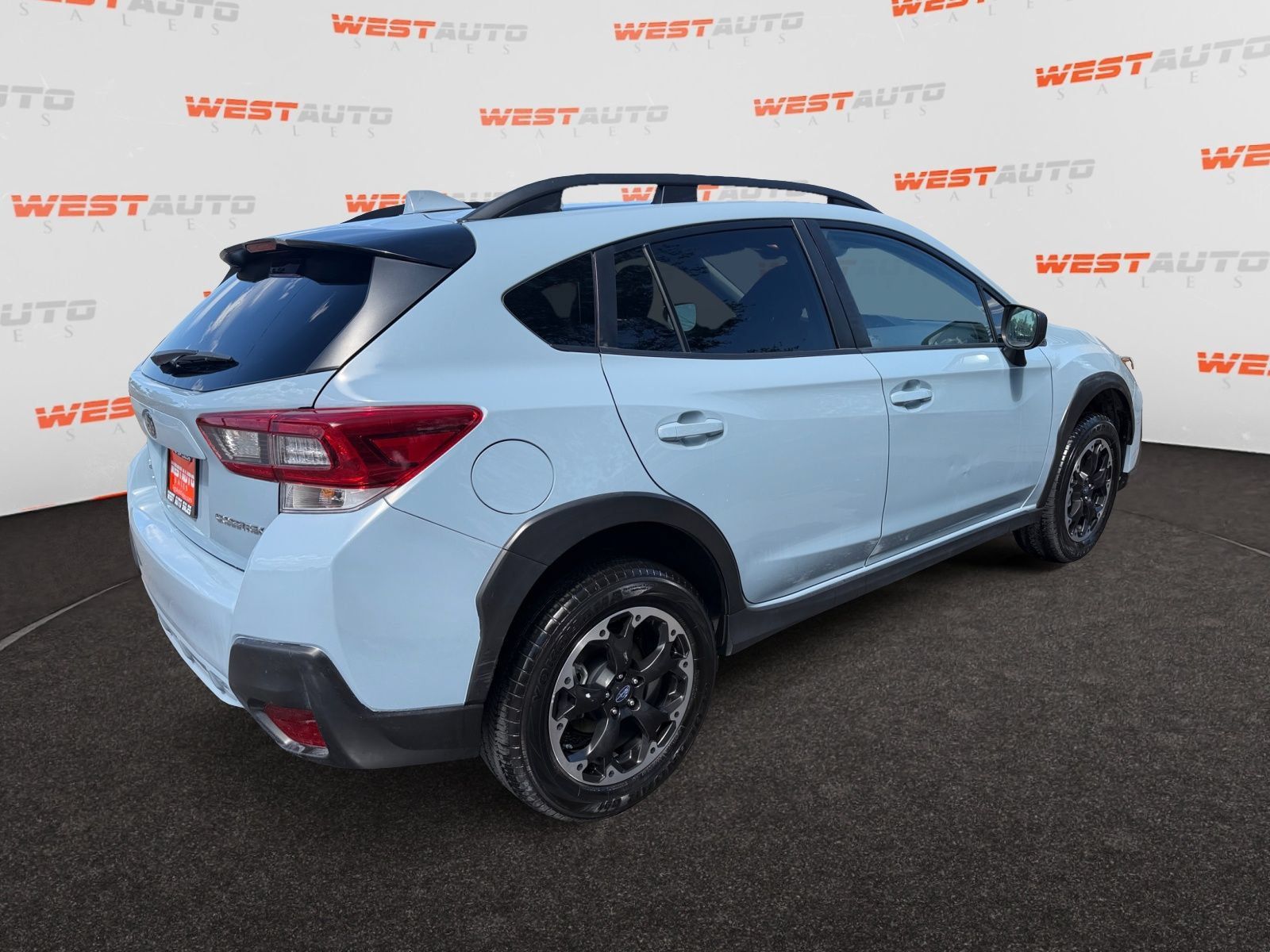 Used 2023 Subaru Crosstrek 2.0i Premium AWD/4WD image 5