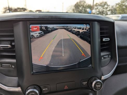 Used 2022 RAM 2500 Big Horn image 25