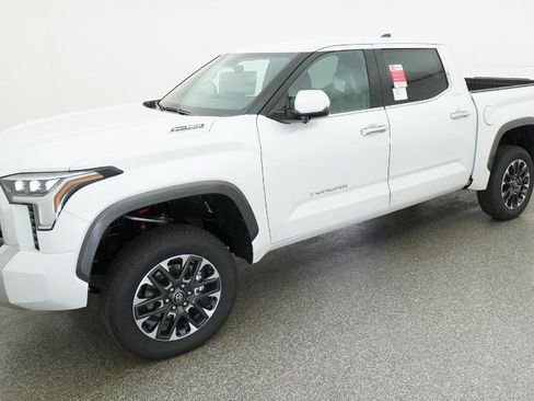 New 2026 Toyota Tundra Limited AWD/4WD image 29