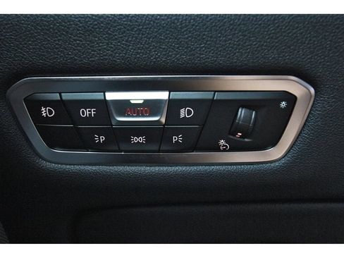 Used 2020 BMW X7 M50i AWD/4WD image 20