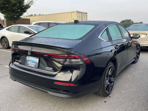 Used 2024 Honda Accord Sport image 4