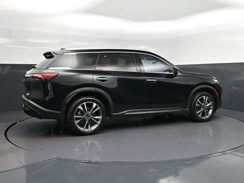 Certified 2023 INFINITI QX60 Luxe w/ Vision Package FWD image 8