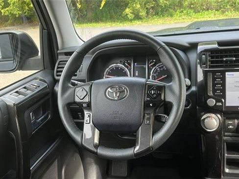 Certified 2024 Toyota 4Runner TRD Off-Road AWD/4WD image 21