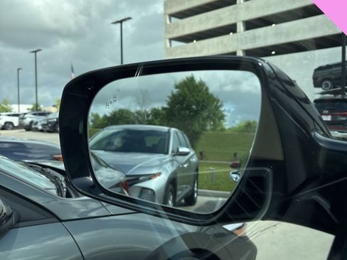 Used 2017 Hyundai Santa Fe Sport image 11